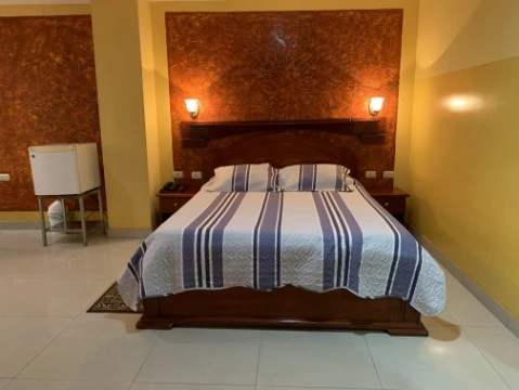 Habitación - Hotel Su Majestad